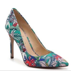 Jessica Simpson Floral Pump
